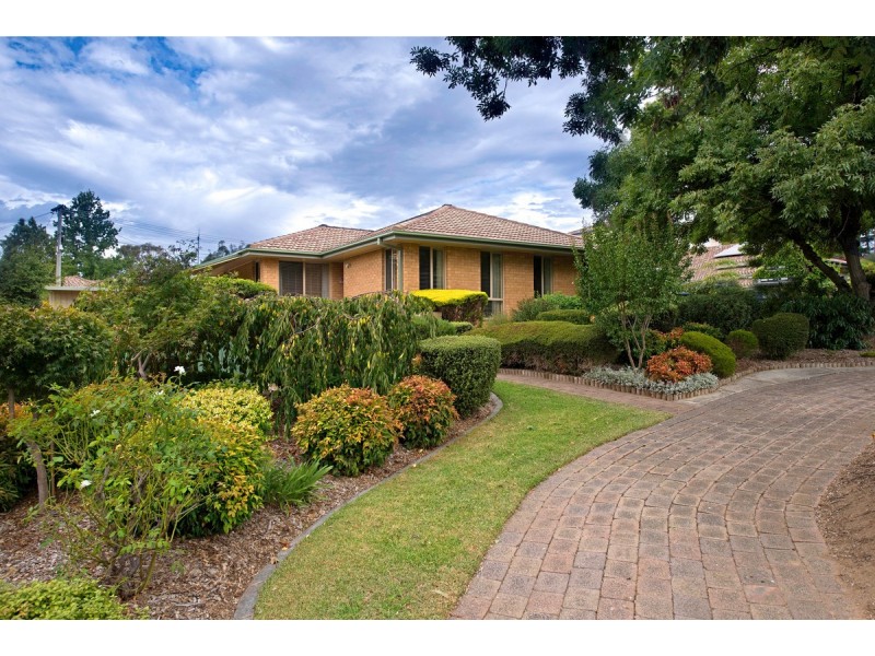 3 Denny Street, Latham ACT 2615