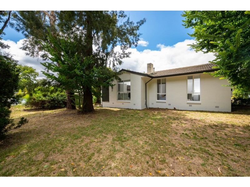 12 Macadam Street, Page ACT 2614