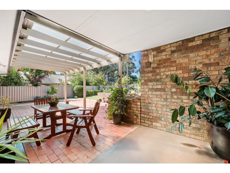 9 Duterrau Crescent, Lyneham ACT 2602