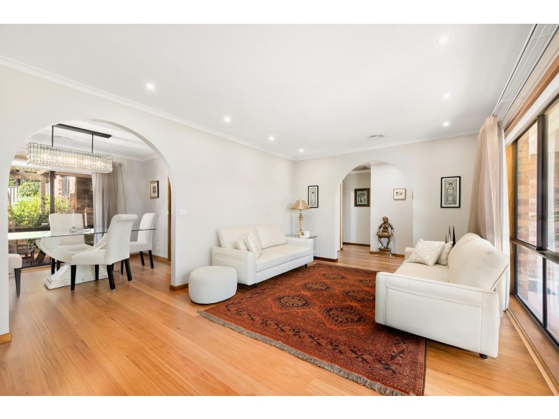 9 Duterrau Crescent, Lyneham ACT 2602