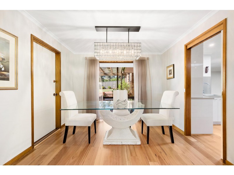9 Duterrau Crescent, Lyneham ACT 2602