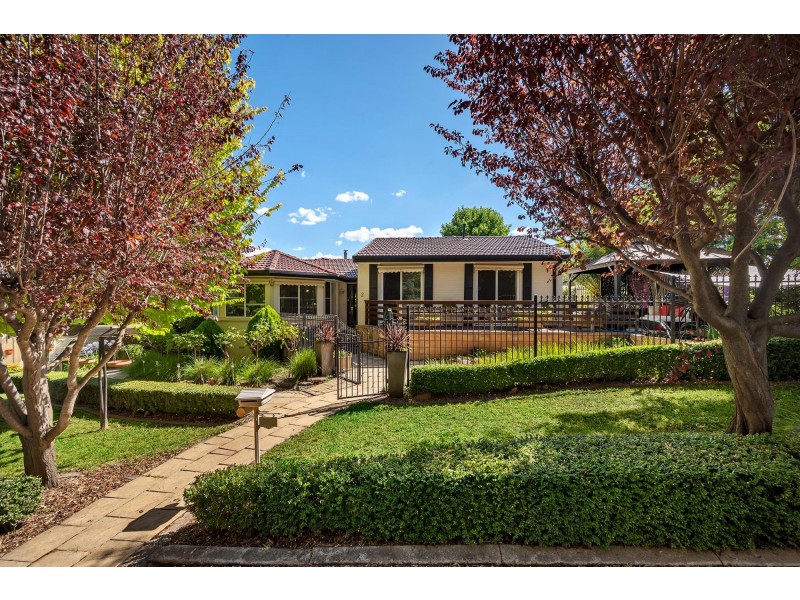2 Pavo Place, Giralang ACT 2617