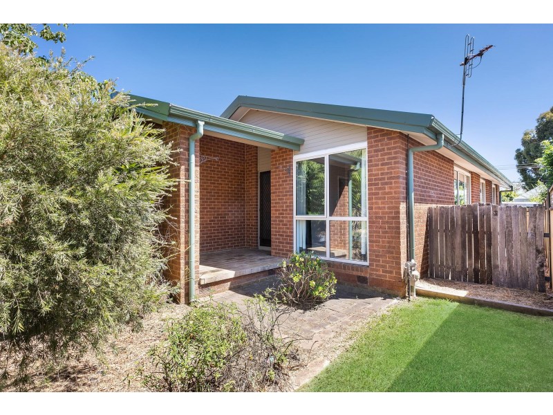 64 Pickworth Street, Holt ACT 2615