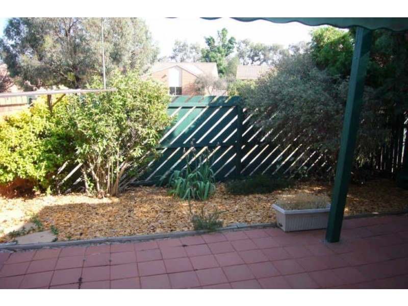 2/32 Crisp Circuit, Bruce ACT 2617