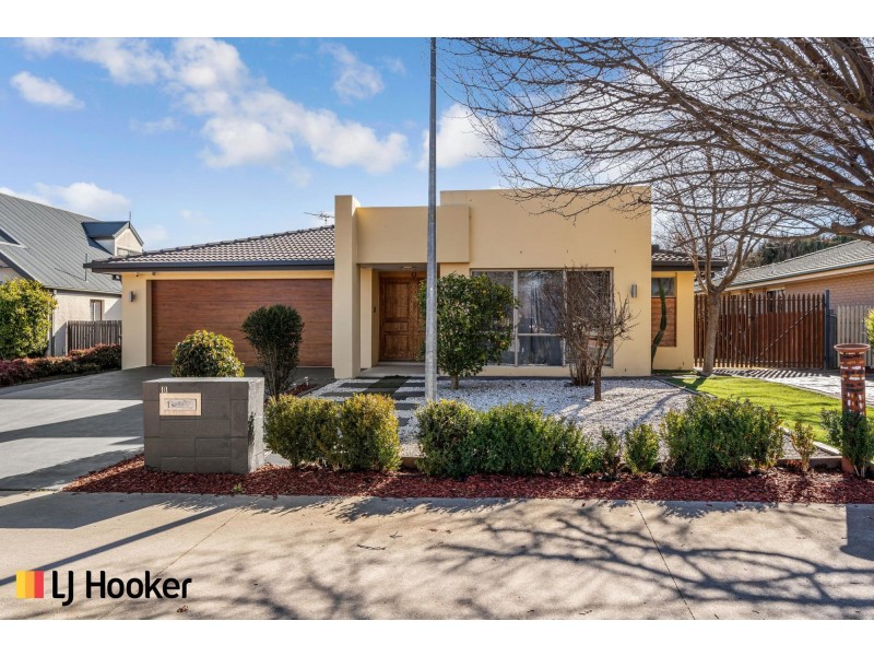 8 Ikara Close, Dunlop ACT 2615