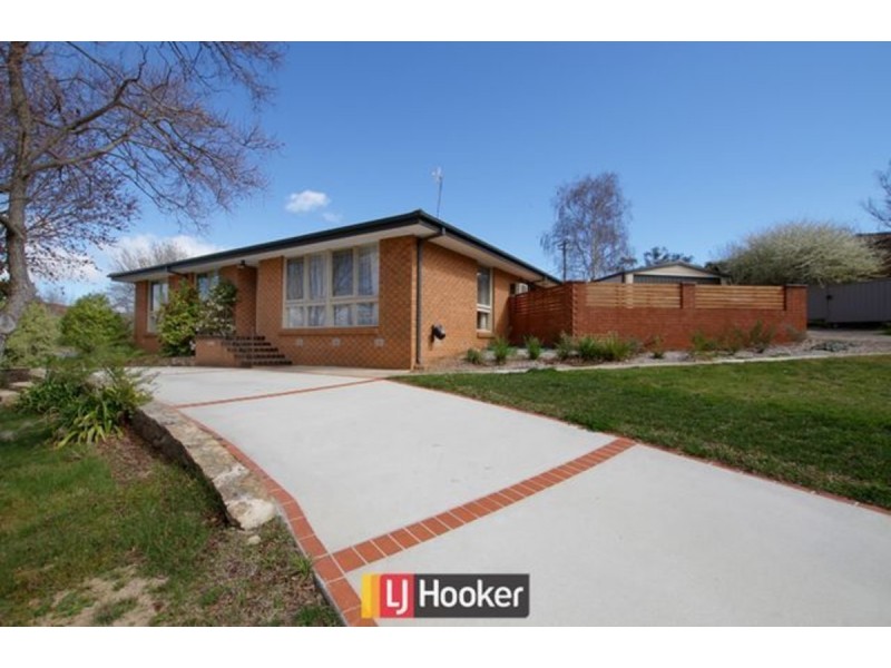 16 Centaurus Crescent, Giralang ACT 2617