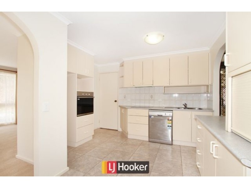 16 Centaurus Crescent, Giralang ACT 2617