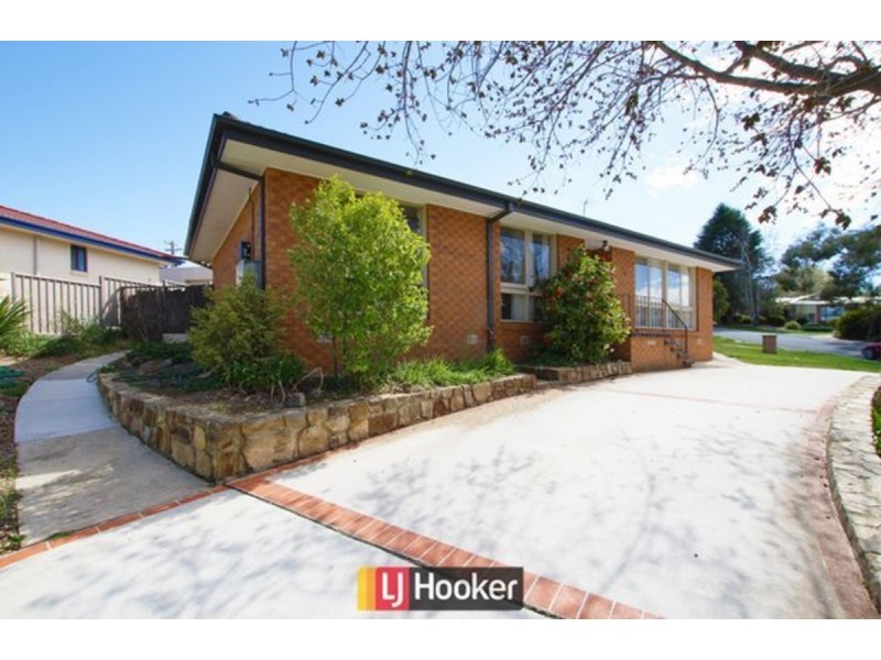 16 Centaurus Crescent, Giralang ACT 2617