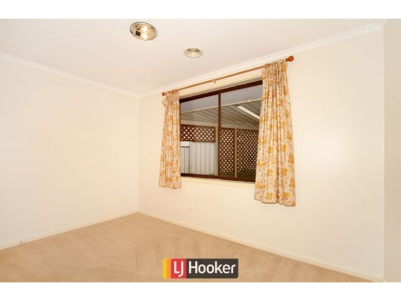 16 Centaurus Crescent, Giralang ACT 2617