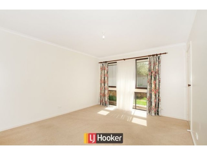 16 Centaurus Crescent, Giralang ACT 2617