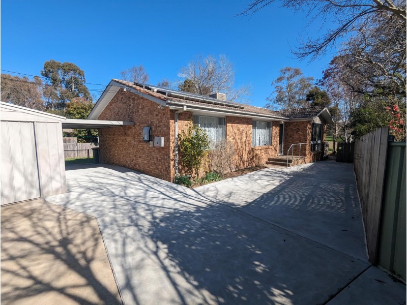 27 Florentine Circuit, Kaleen ACT 2617