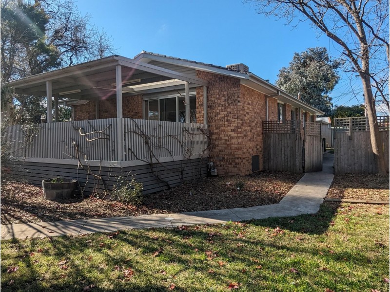 27 Florentine Circuit, Kaleen ACT 2617