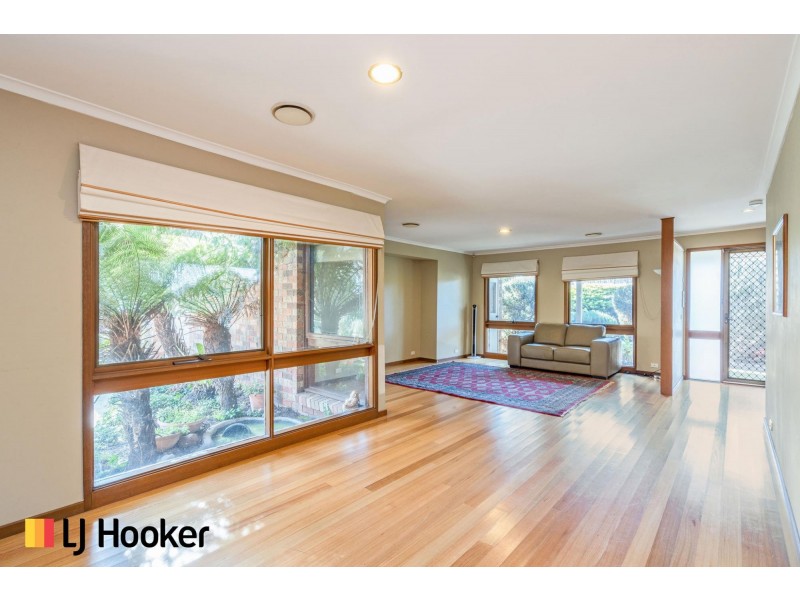 8 Dannevig Place, Florey ACT 2615