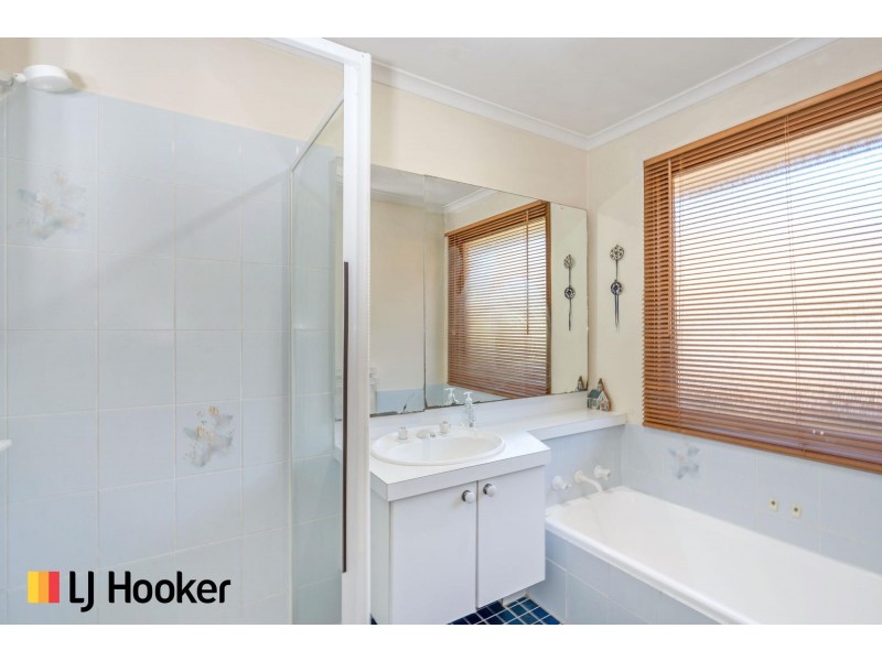 8 Dannevig Place, Florey ACT 2615