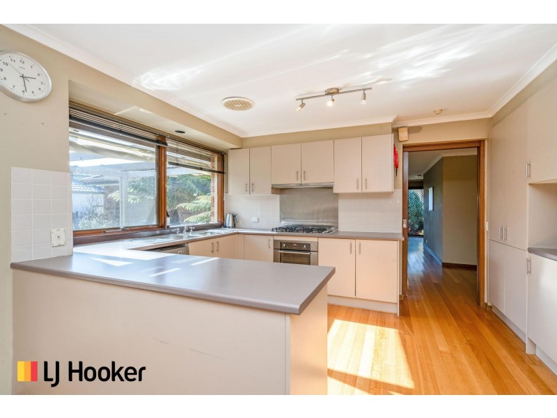 8 Dannevig Place, Florey ACT 2615