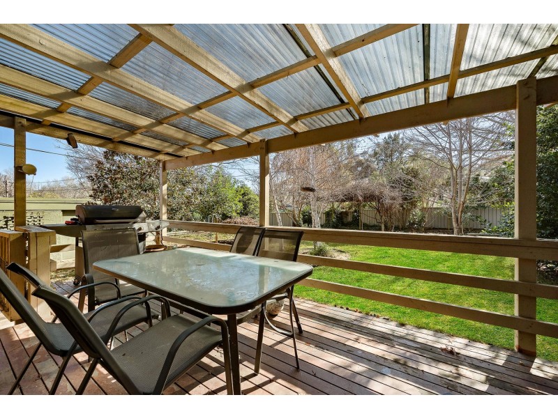 76 Osburn Drive, Macgregor ACT 2615