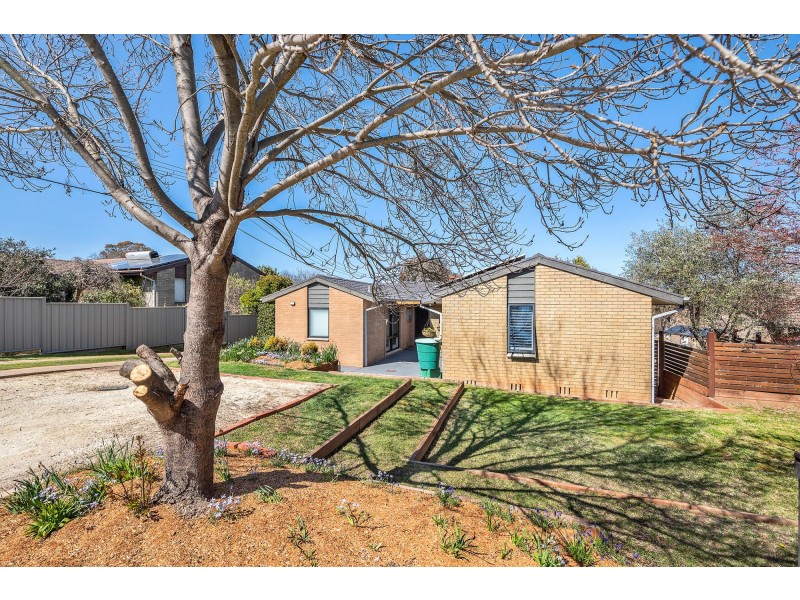 5 Nakala Place, Giralang ACT 2617