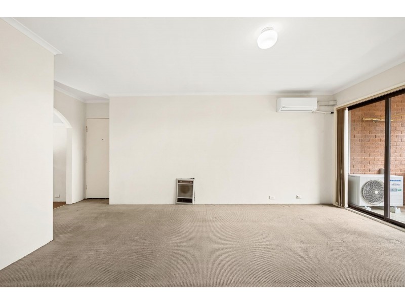 17/32 Springvale Drive, Hawker ACT 2614