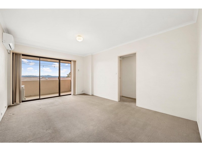 17/32 Springvale Drive, Hawker ACT 2614