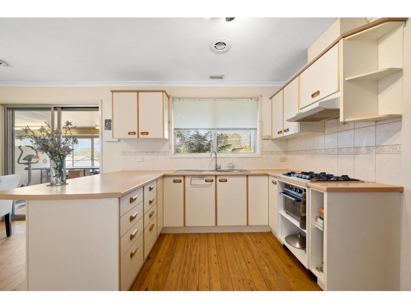7 Webb Place, Weetangera ACT 2614