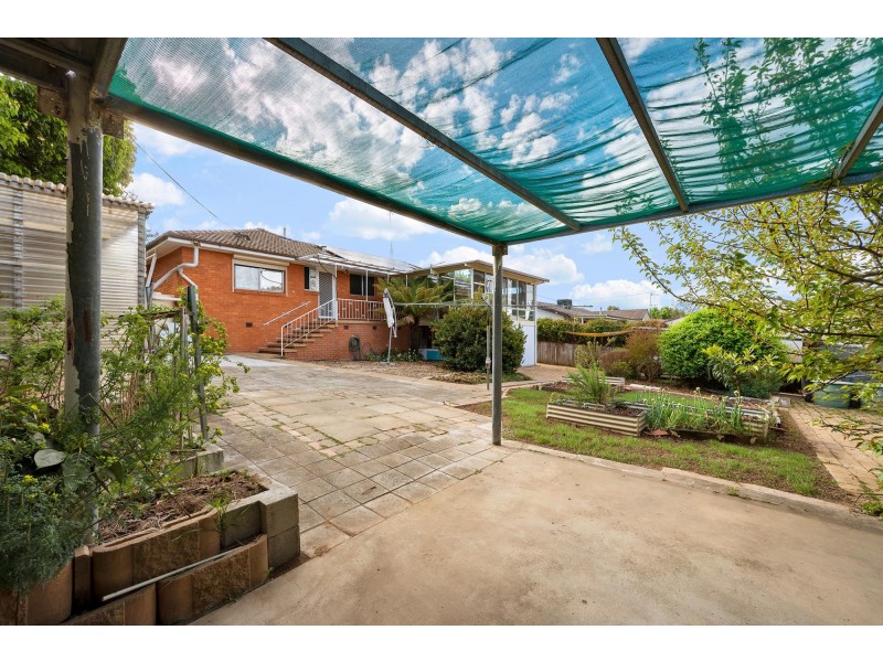 7 Webb Place, Weetangera ACT 2614
