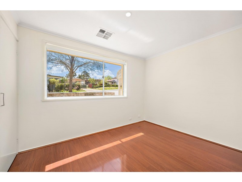 12 Kinalung Place, Giralang ACT 2617