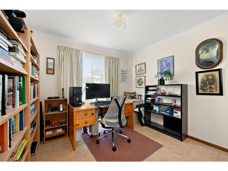 15 Ebeling Court, Nicholls ACT 2913