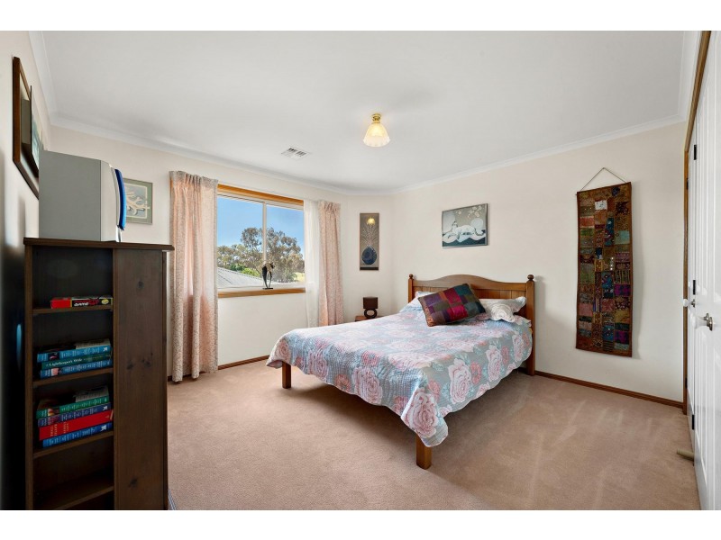 15 Ebeling Court, Nicholls ACT 2913