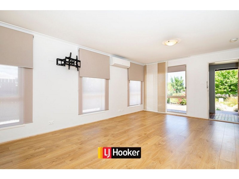 11 Rolls Street, Franklin ACT 2913