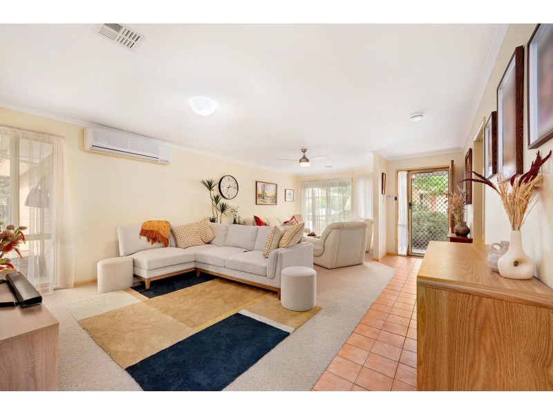 4 Coolgardie Street, Dunlop ACT 2615