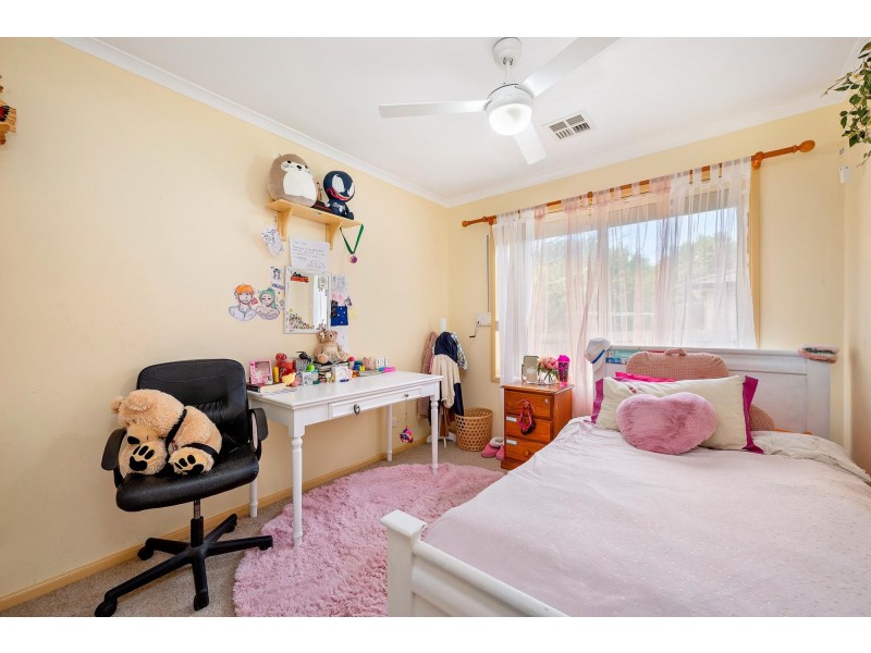 4 Coolgardie Street, Dunlop ACT 2615