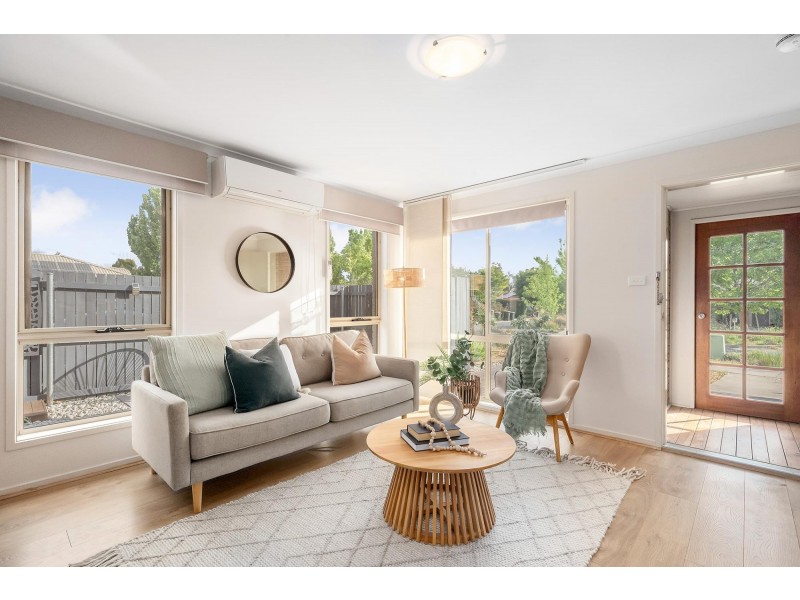 11 Rolls Street, Franklin ACT 2913