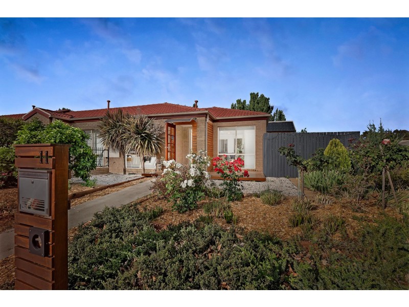 11 Rolls Street, Franklin ACT 2913
