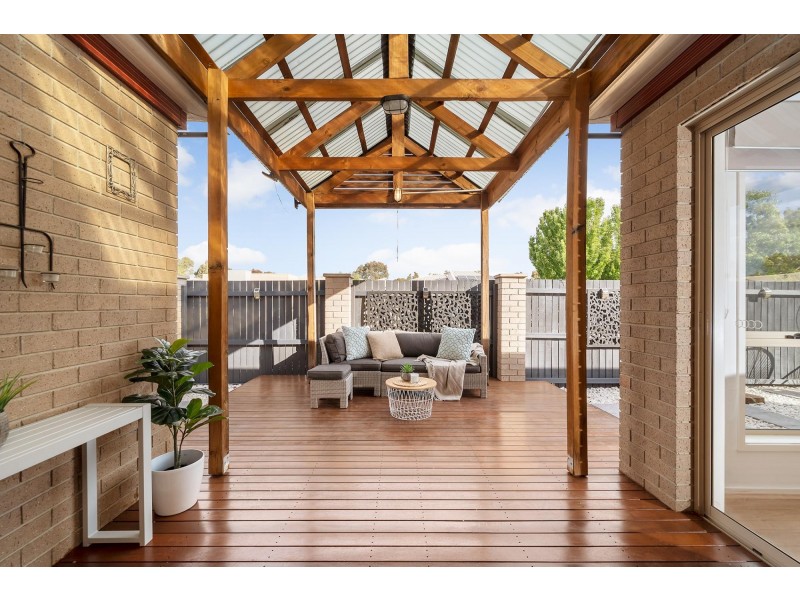 11 Rolls Street, Franklin ACT 2913