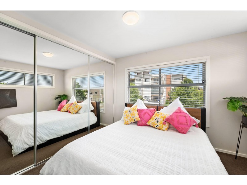 1/233 Flemington Road, Franklin ACT 2913