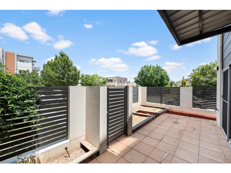 1/233 Flemington Road, Franklin ACT 2913