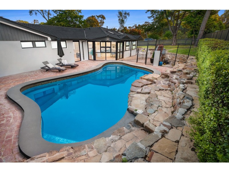 4 Gibbes Street, Hall ACT 2618
