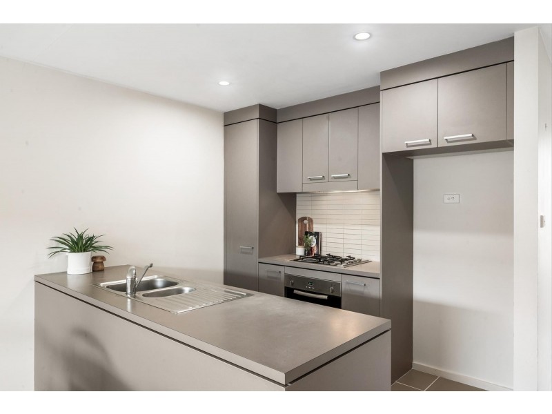 4/33 MacQuoid Street, Queanbeyan East NSW 2620