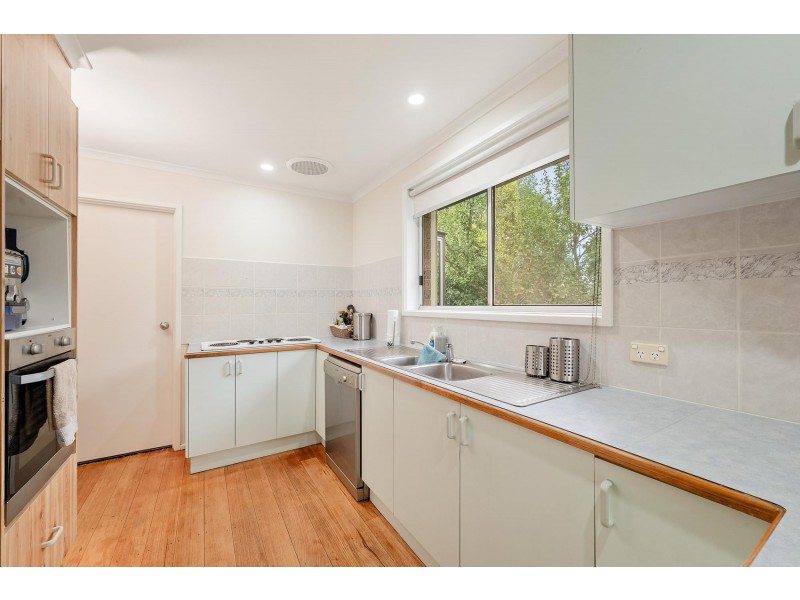 12 Chuculba Crescent, Giralang ACT 2617