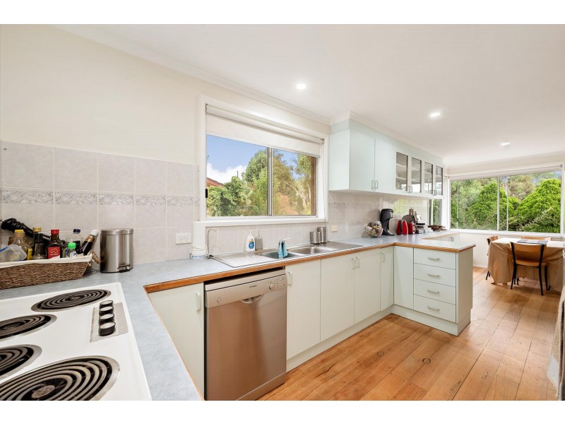 12 Chuculba Crescent, Giralang ACT 2617