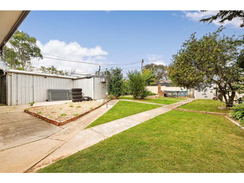 12 Chuculba Crescent, Giralang ACT 2617