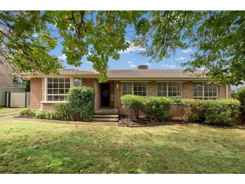 5 Bindiri Place, Giralang ACT 2617