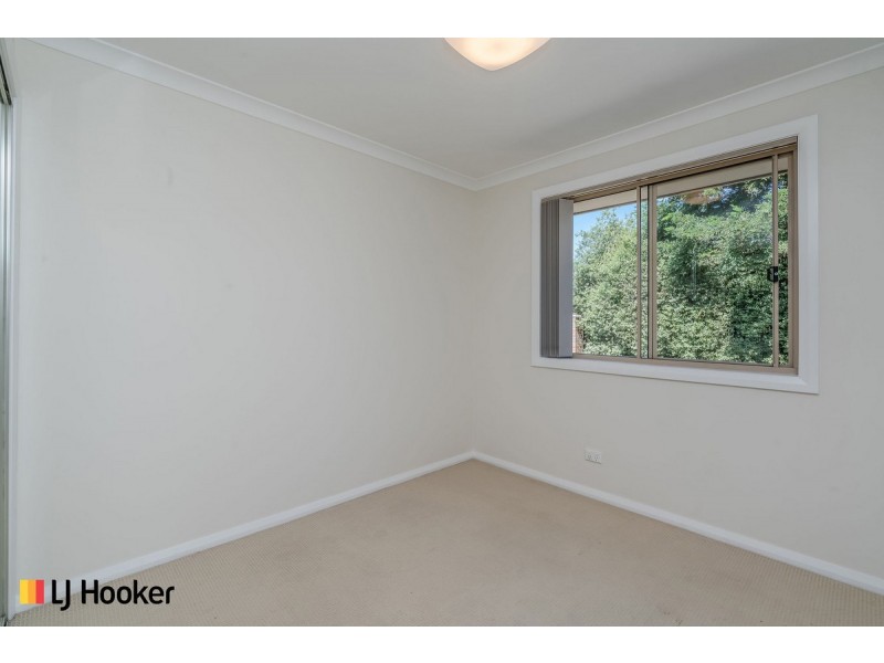 2/2 Kylie Tennant Street, Franklin ACT 2913