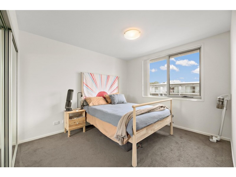 33/329 Flemington Road, Franklin ACT 2913