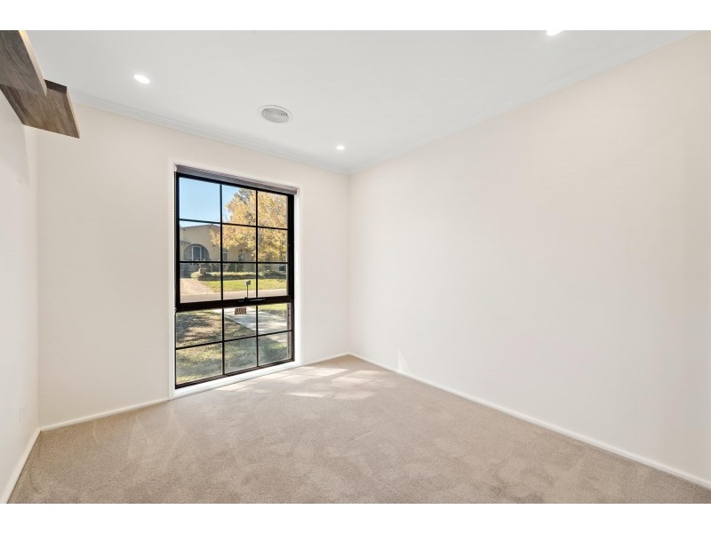 8 Cataract Street, Kaleen ACT 2617