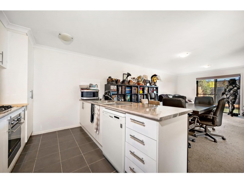 18 John Holt Street, Macgregor ACT 2615