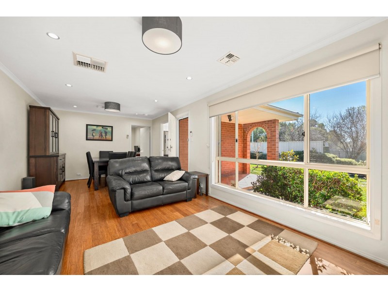 11 Lark Place, Ngunnawal ACT 2913