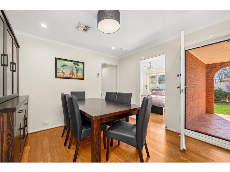 11 Lark Place, Ngunnawal ACT 2913