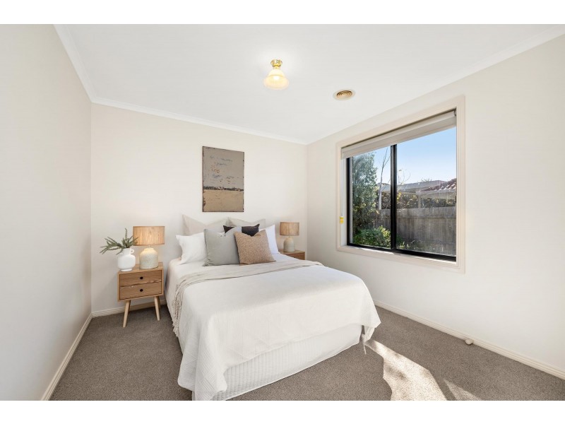 16 May Mills Close, Nicholls ACT 2913