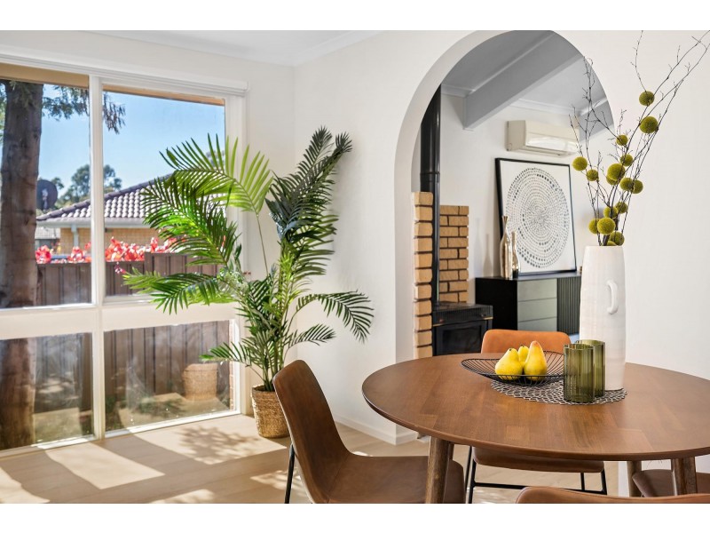 4 Selby Place, Charnwood ACT 2615